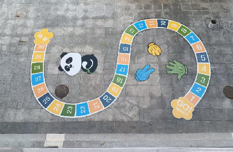 长阳地面游戏彩绘