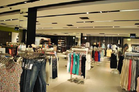 长阳商场里的店面怎么装修？